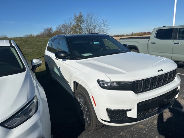 2023 Jeep Grand Cherokee L Summit photo 2