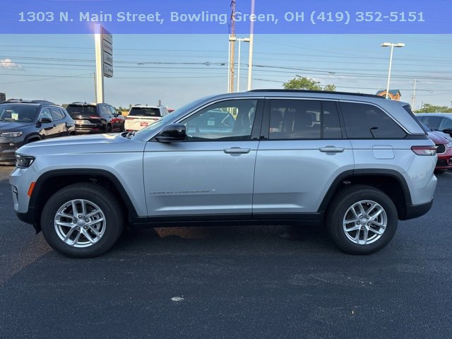 2024 Jeep Grand Cherokee Laredo photo 4