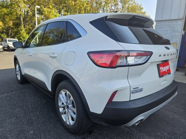 2020 Ford Escape SE photo 2