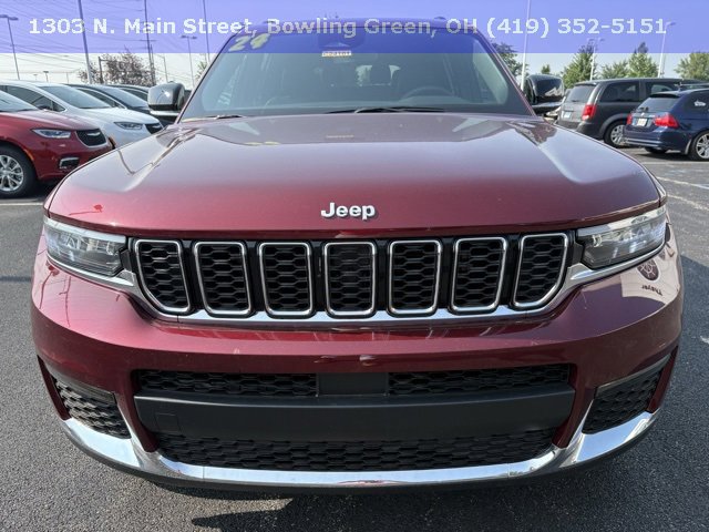 2024 Jeep Grand Cherokee Limited photo 2