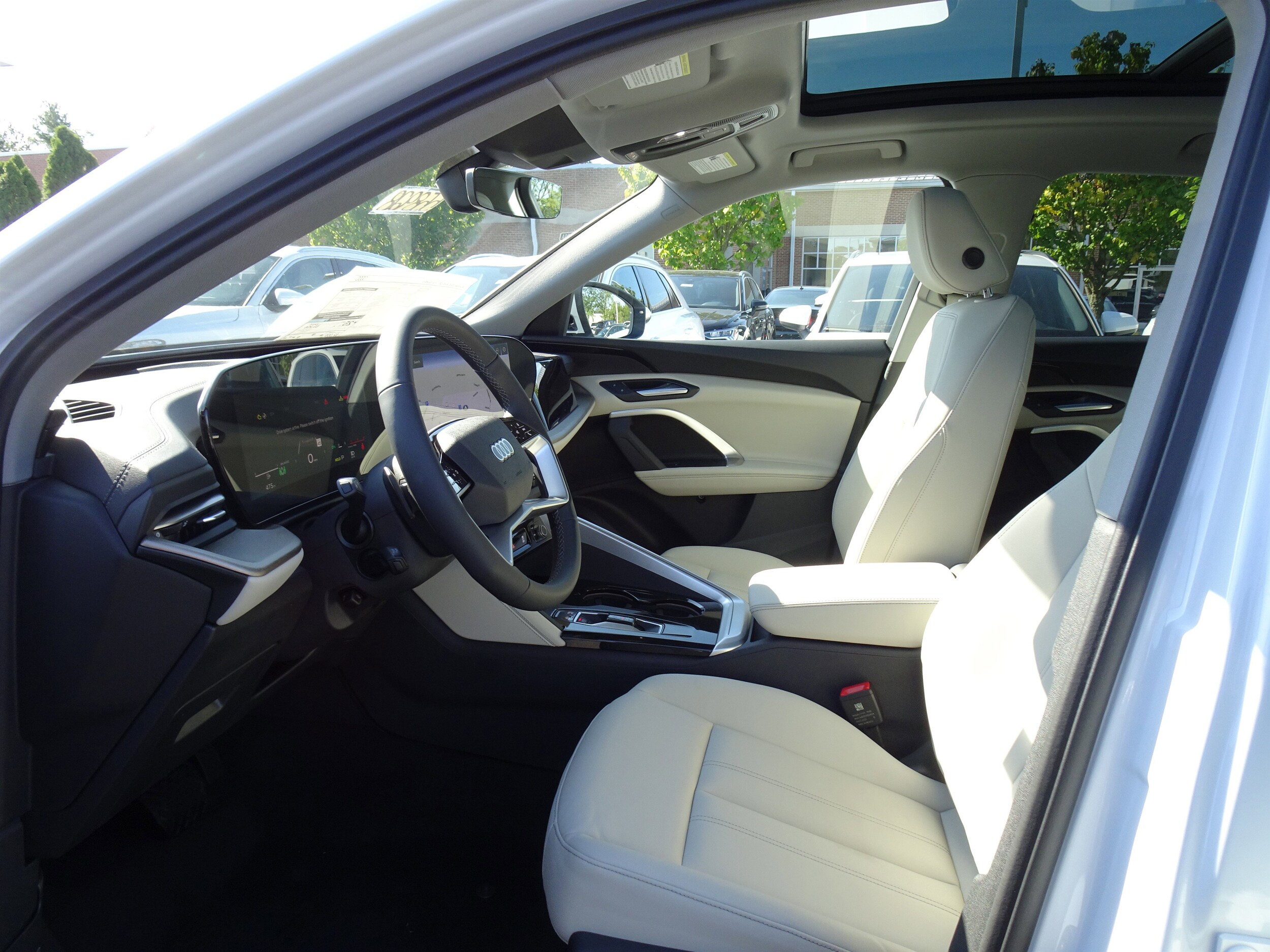 2025 Audi Q5 2.0T Premium photo 4