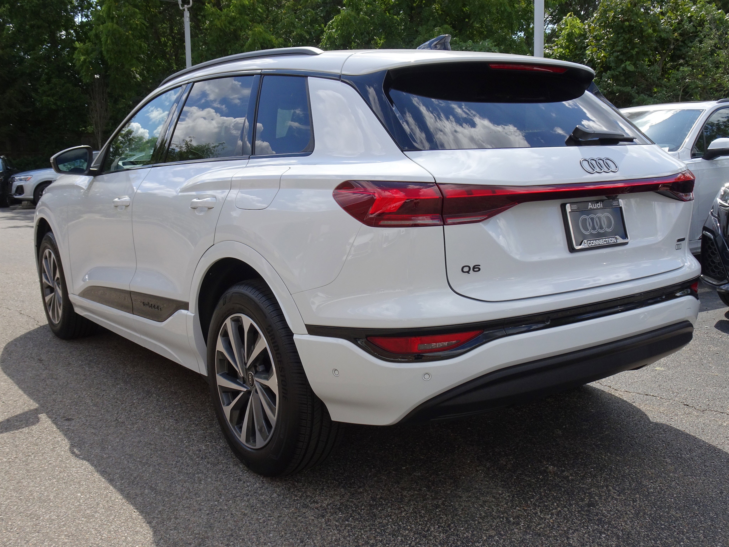 2025 Audi Q6 E-tron Premium photo 3