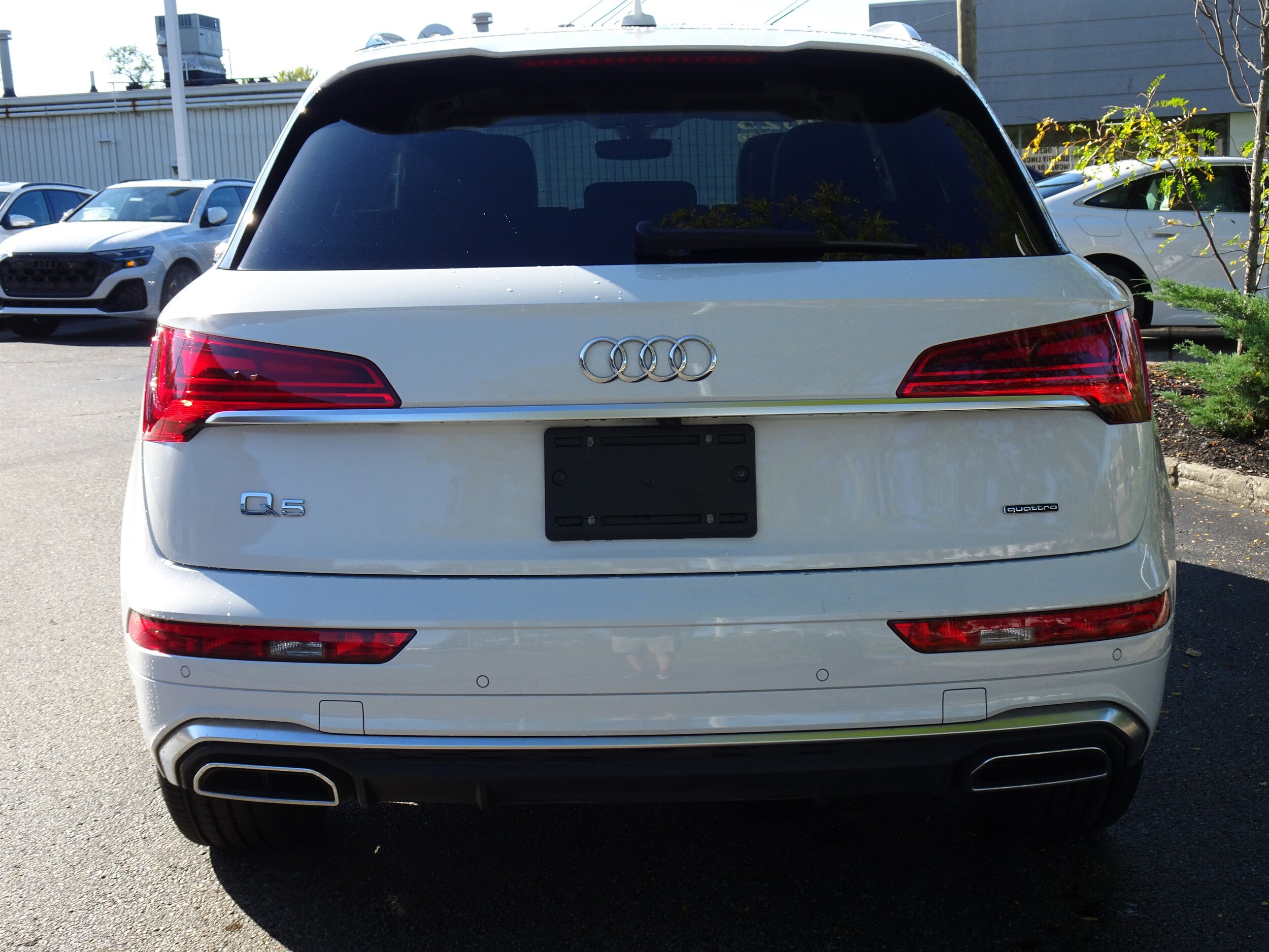 2023 Audi Q5 S line Premium Plus photo 3
