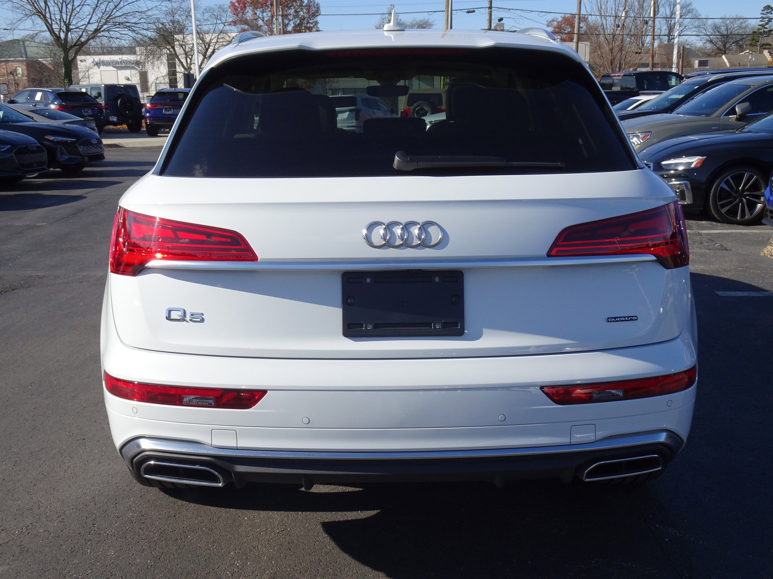 2023 Audi Q5 S line Premium Plus photo 3