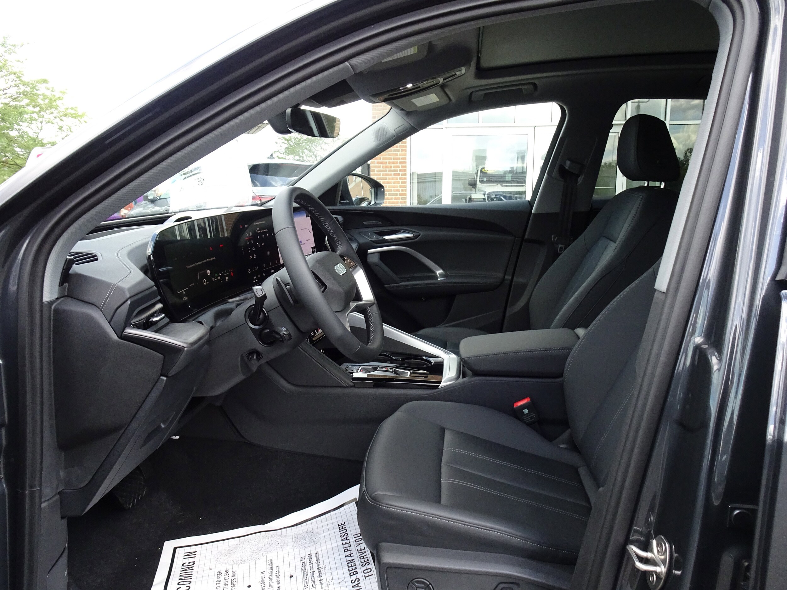 2025 Audi Q5 2.0T Premium Plus photo 3