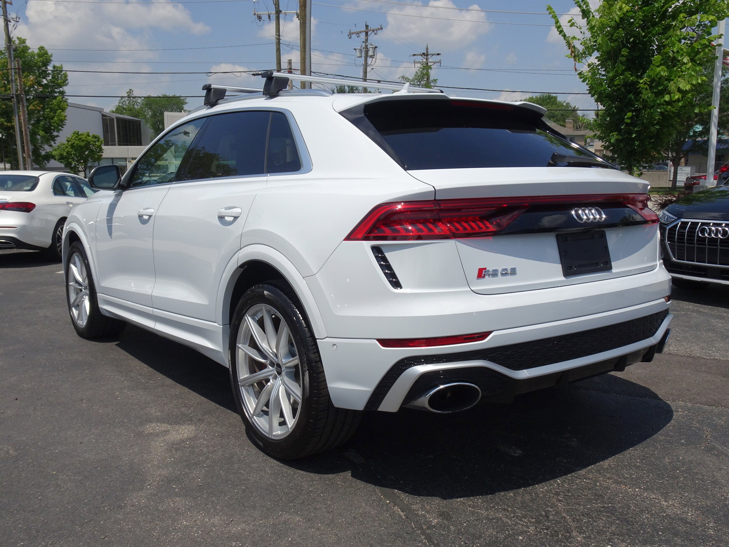 2024 Audi RS Q8 photo 4
