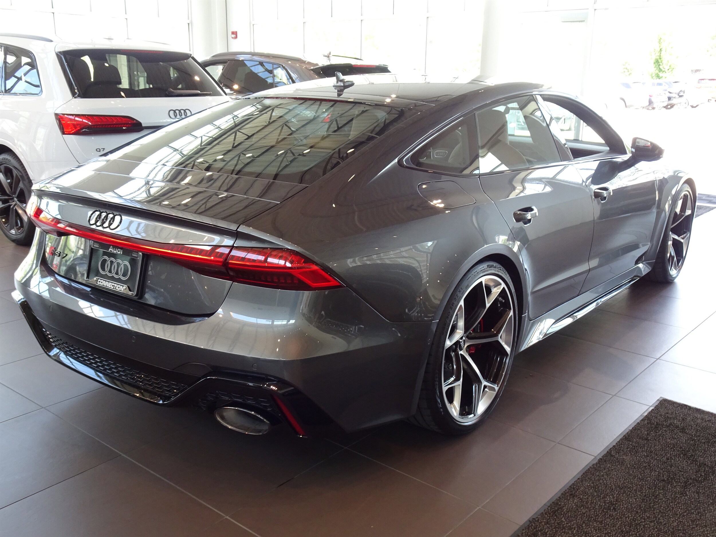 2025 Audi RS 7 Performance Base photo 4