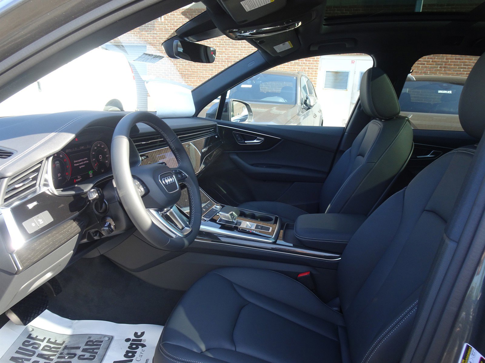 2025 Audi Q7 Premium photo 4