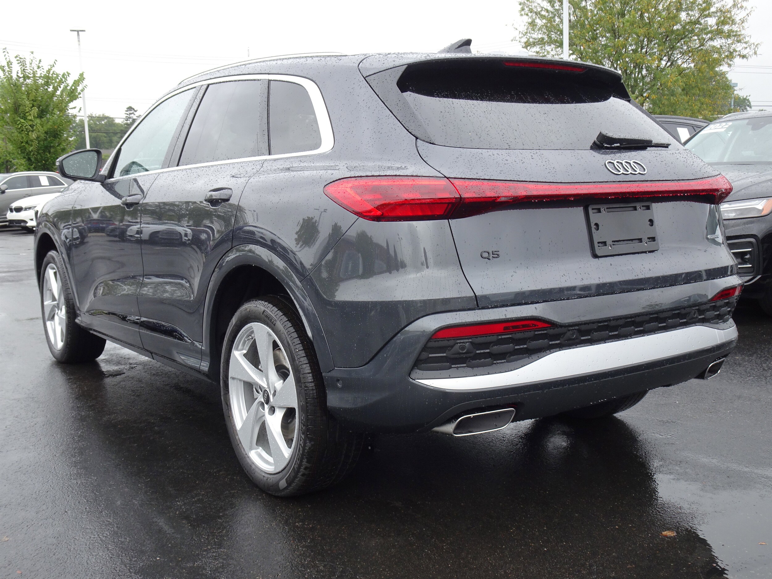 2025 Audi Q5 2.0T Premium Plus photo 2