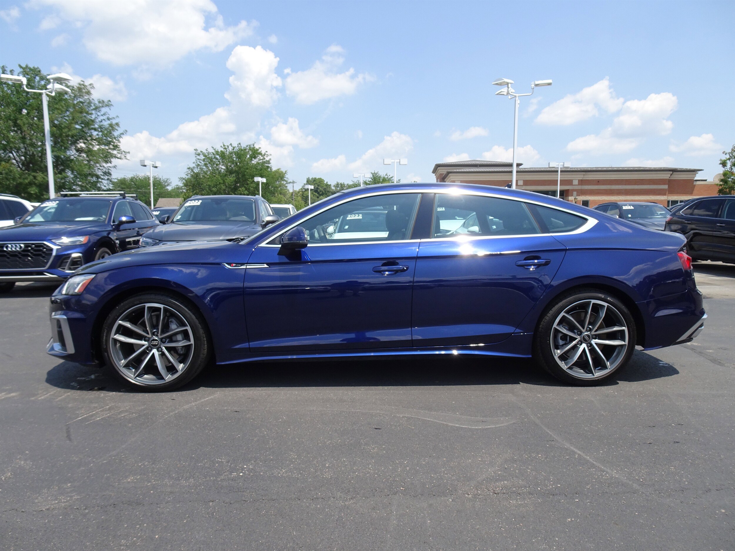 2024 Audi A5 S line Quattro Premium Plus photo 2