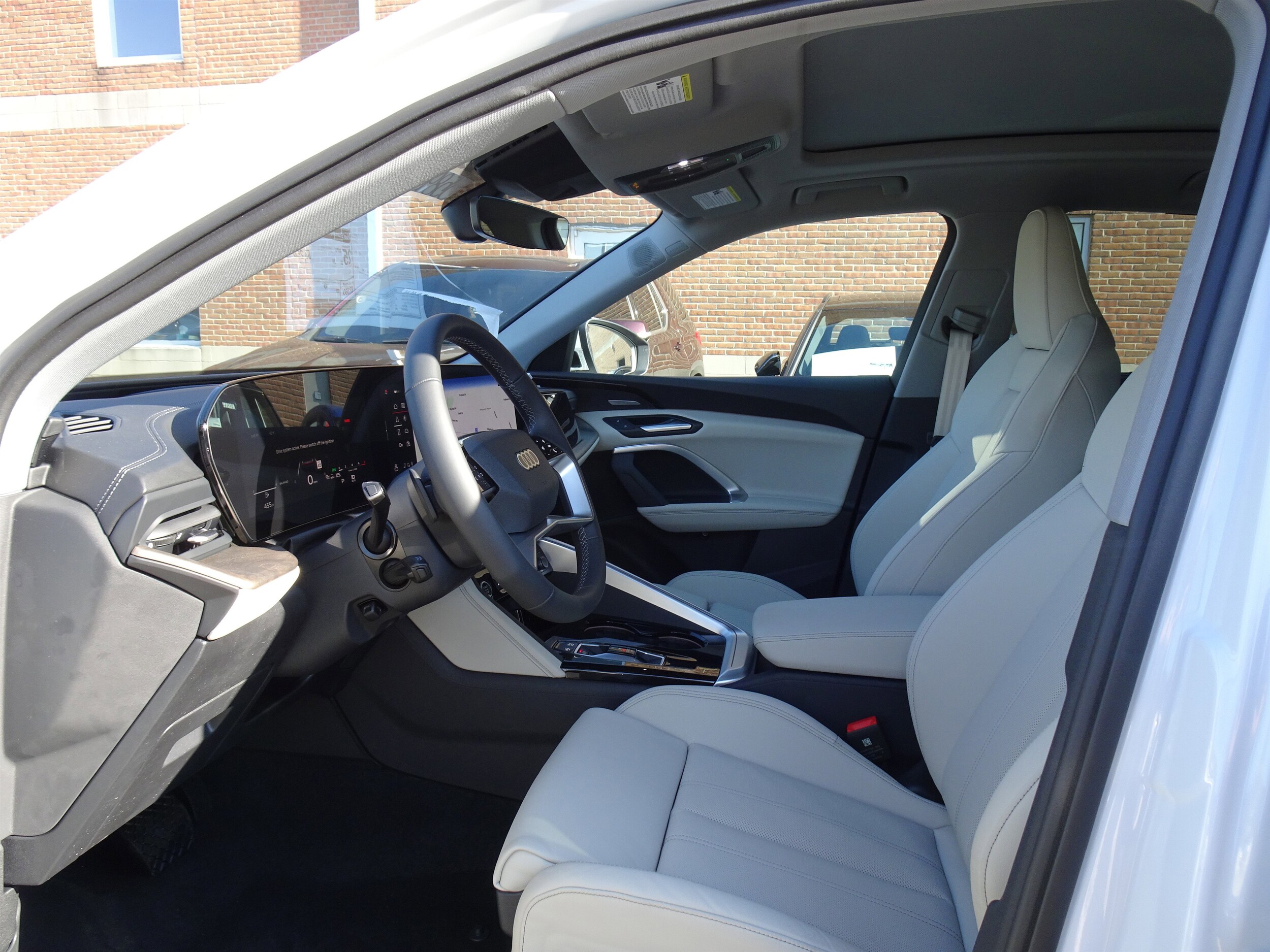 2025 Audi Q5 2.0T Premium Plus photo 4