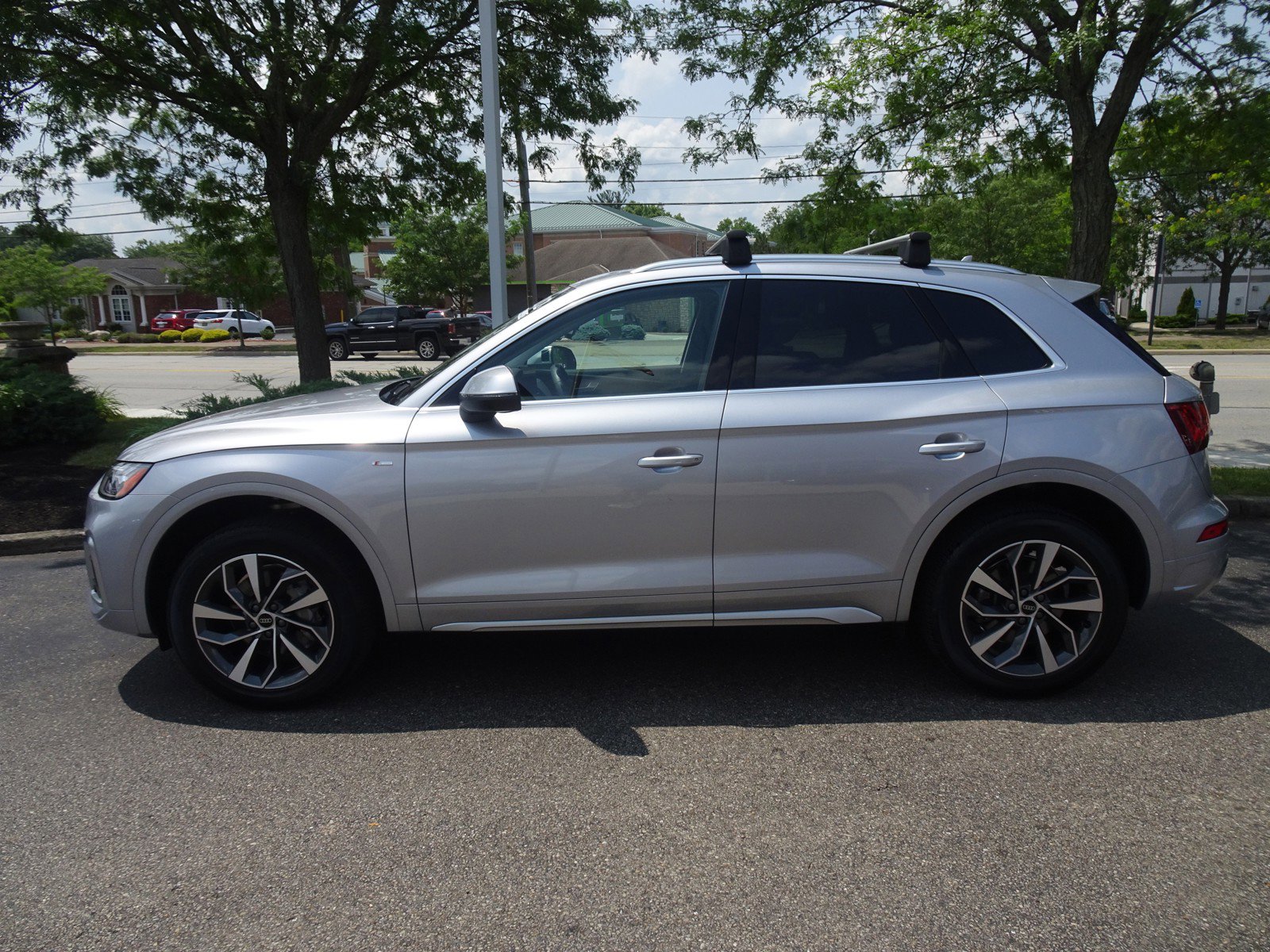 Certified 2024 Audi Q5 Premium with VIN WA1GAAFY6R2024412 for sale in Cincinnati, OH