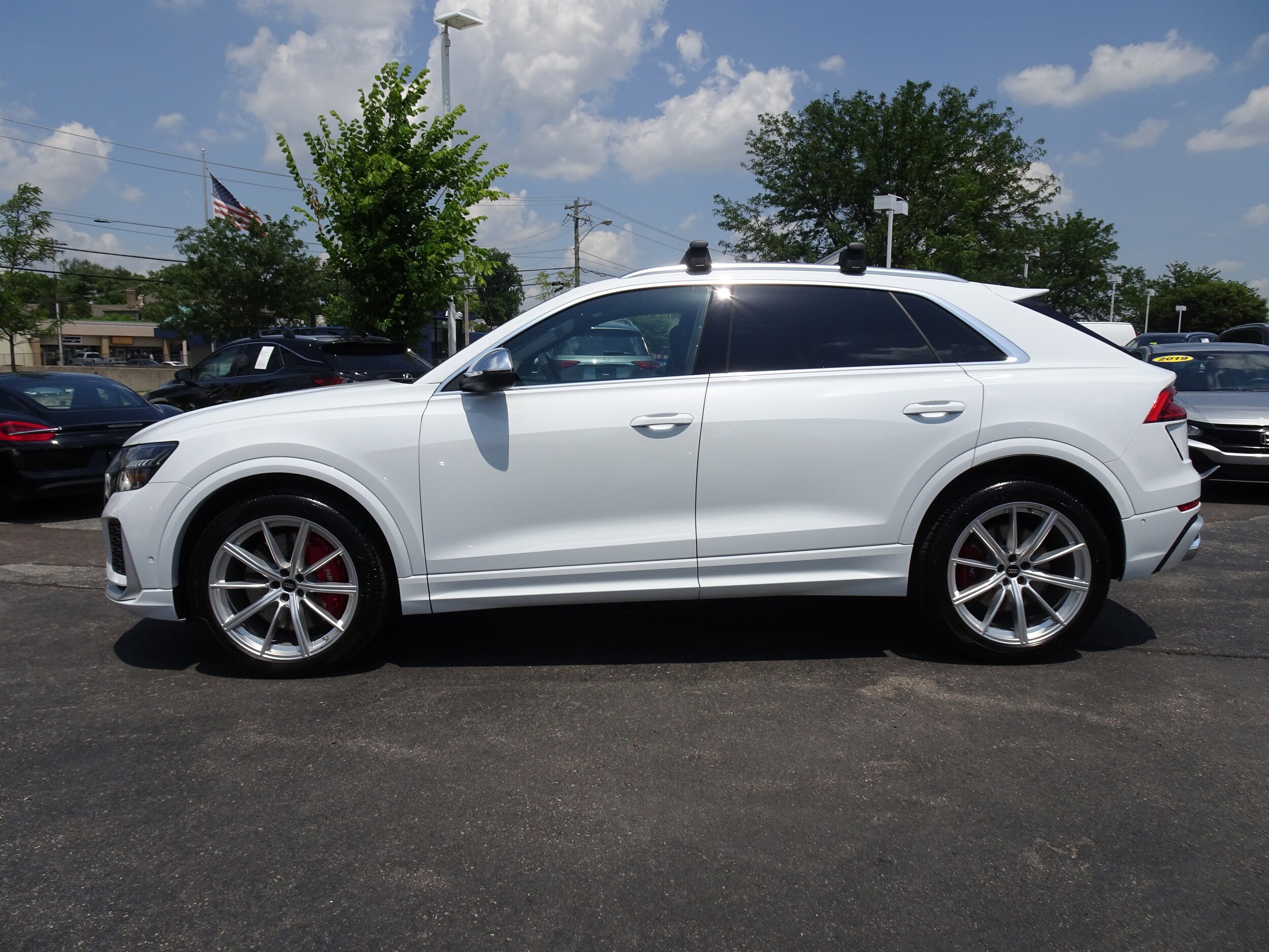 2024 Audi RS Q8 photo 3