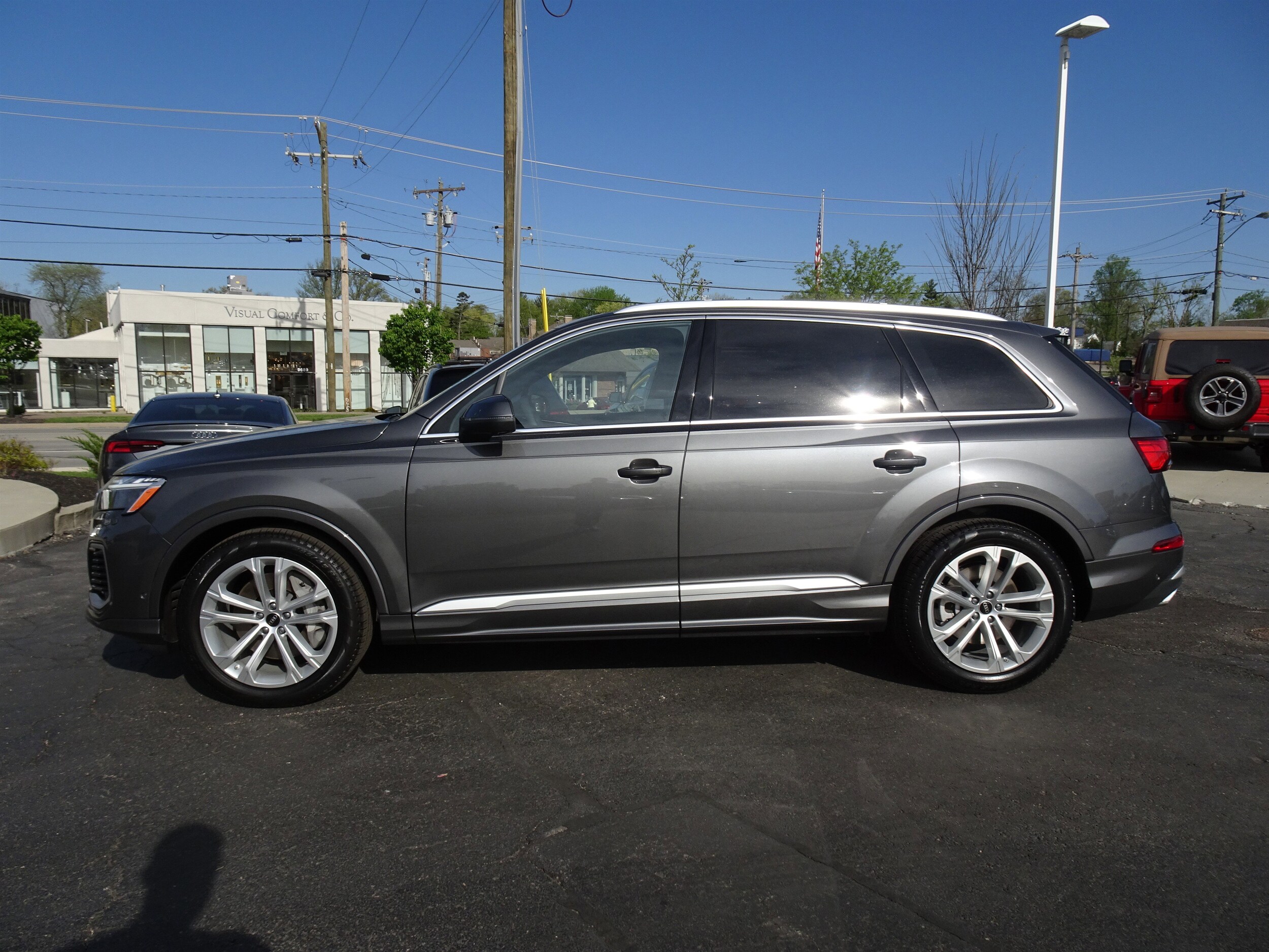 2025 Audi Q7 Prestige photo 2