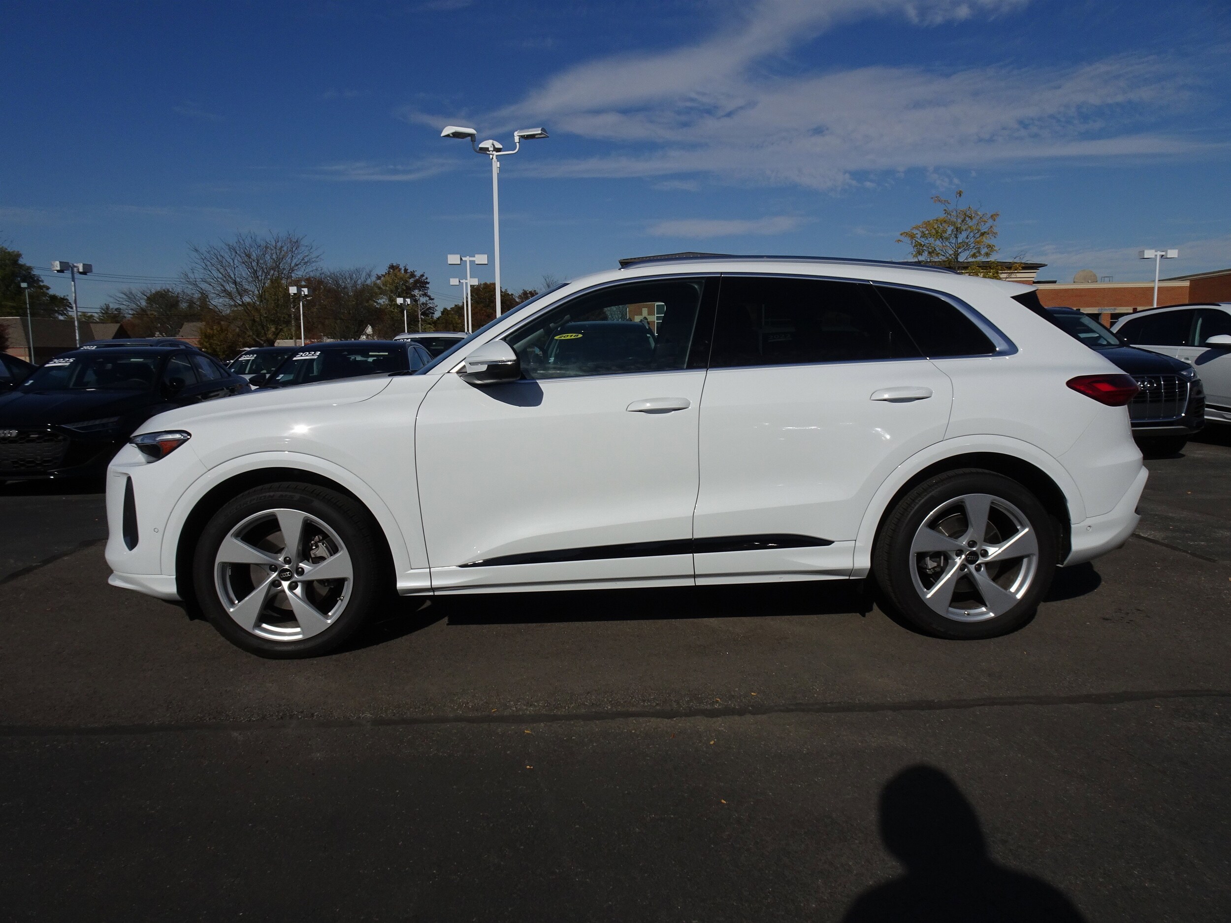 2025 Audi Q5 Premium Prestige photo 2