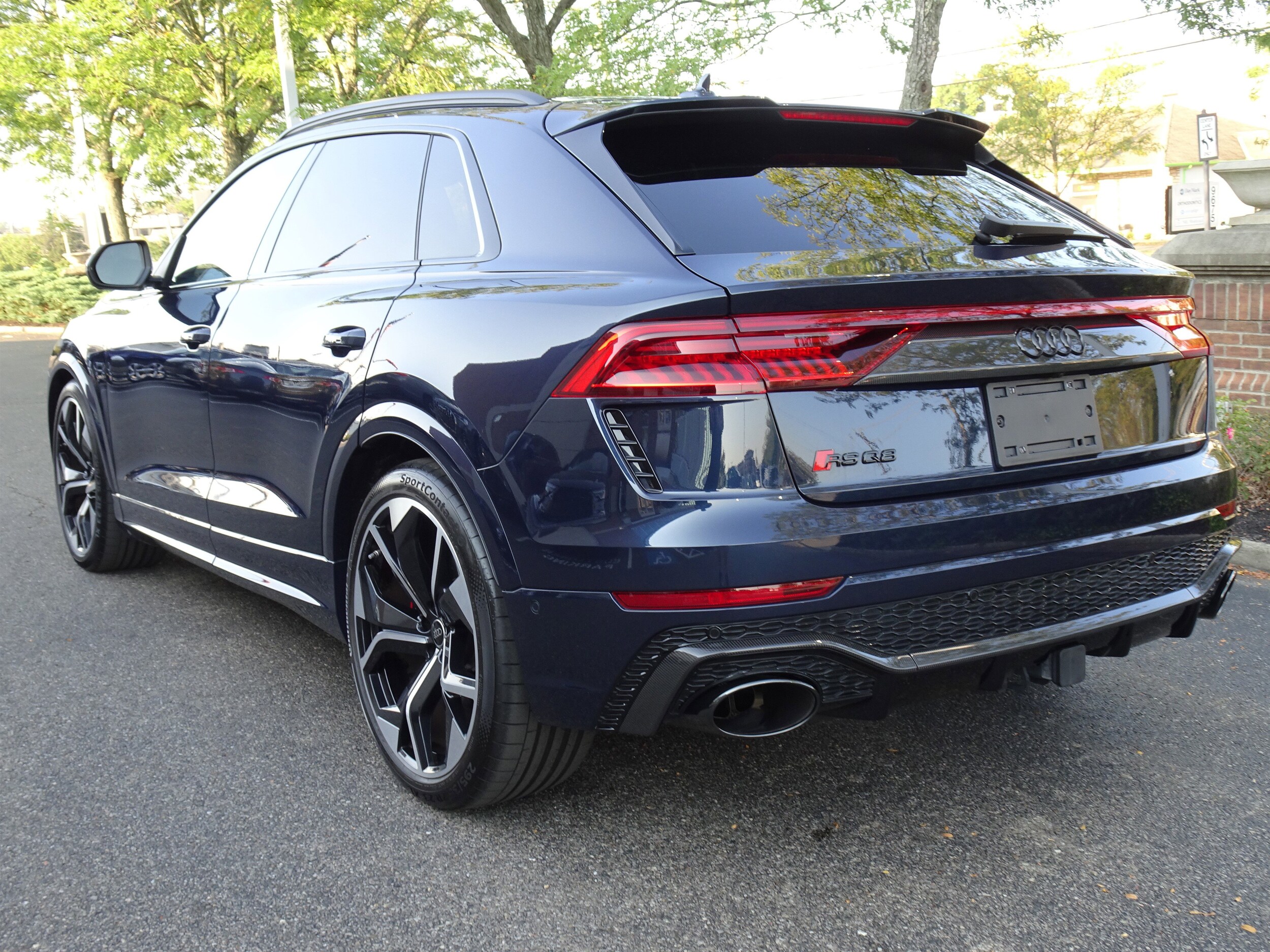 2024 Audi RS Q8 photo 3