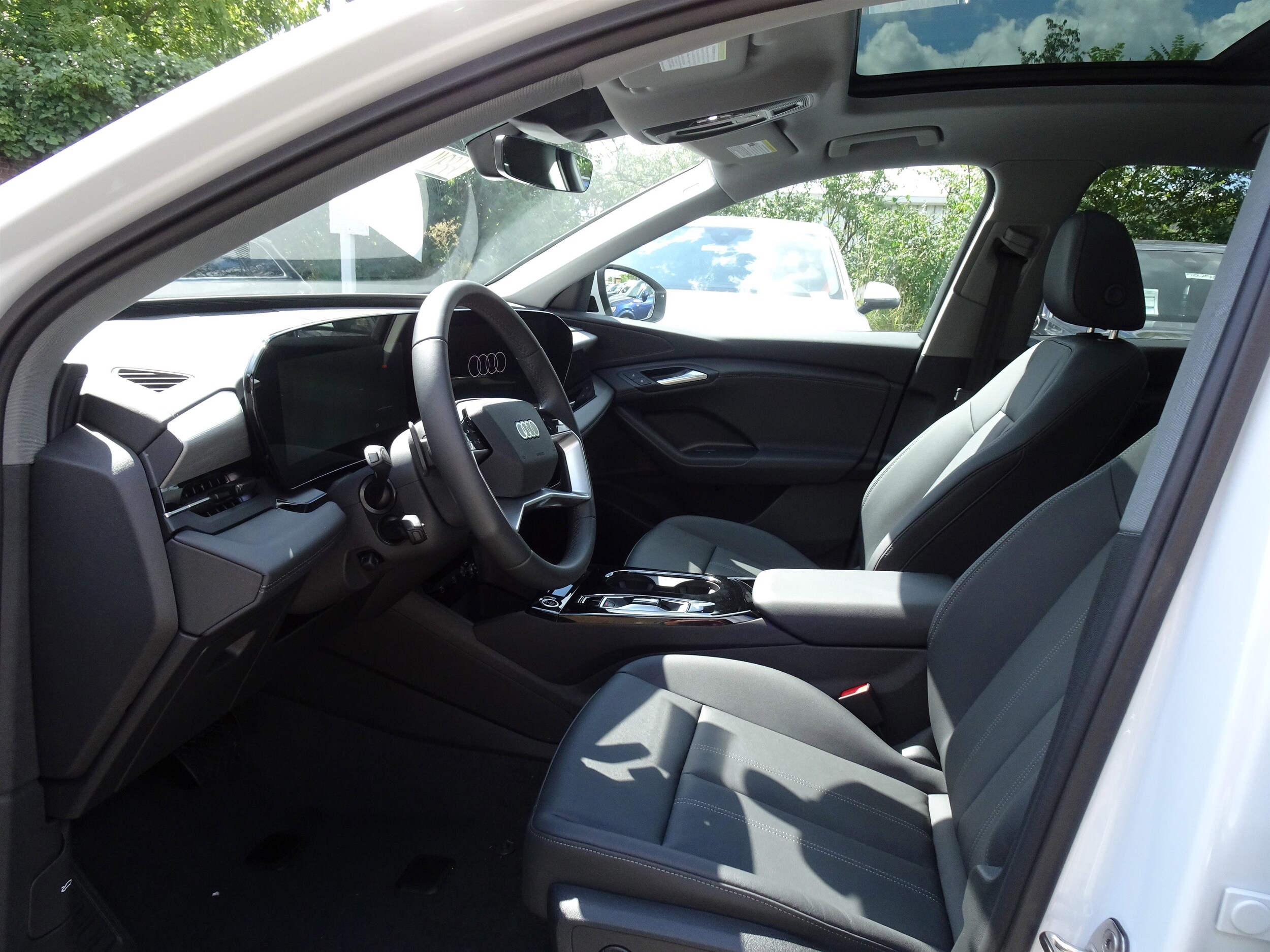 2025 Audi Q6 E-tron Premium photo 4