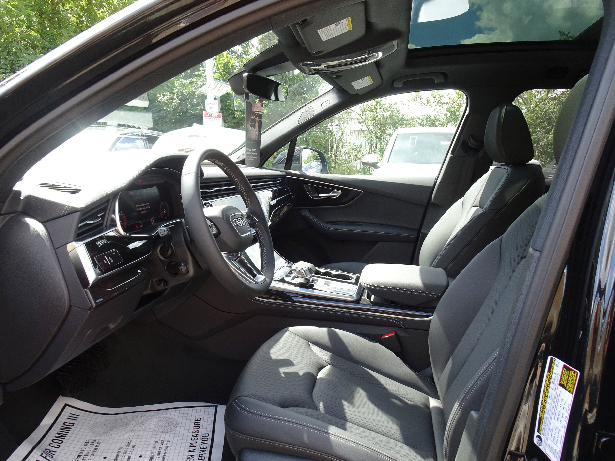 2025 Audi Q7 Premium Plus photo 3