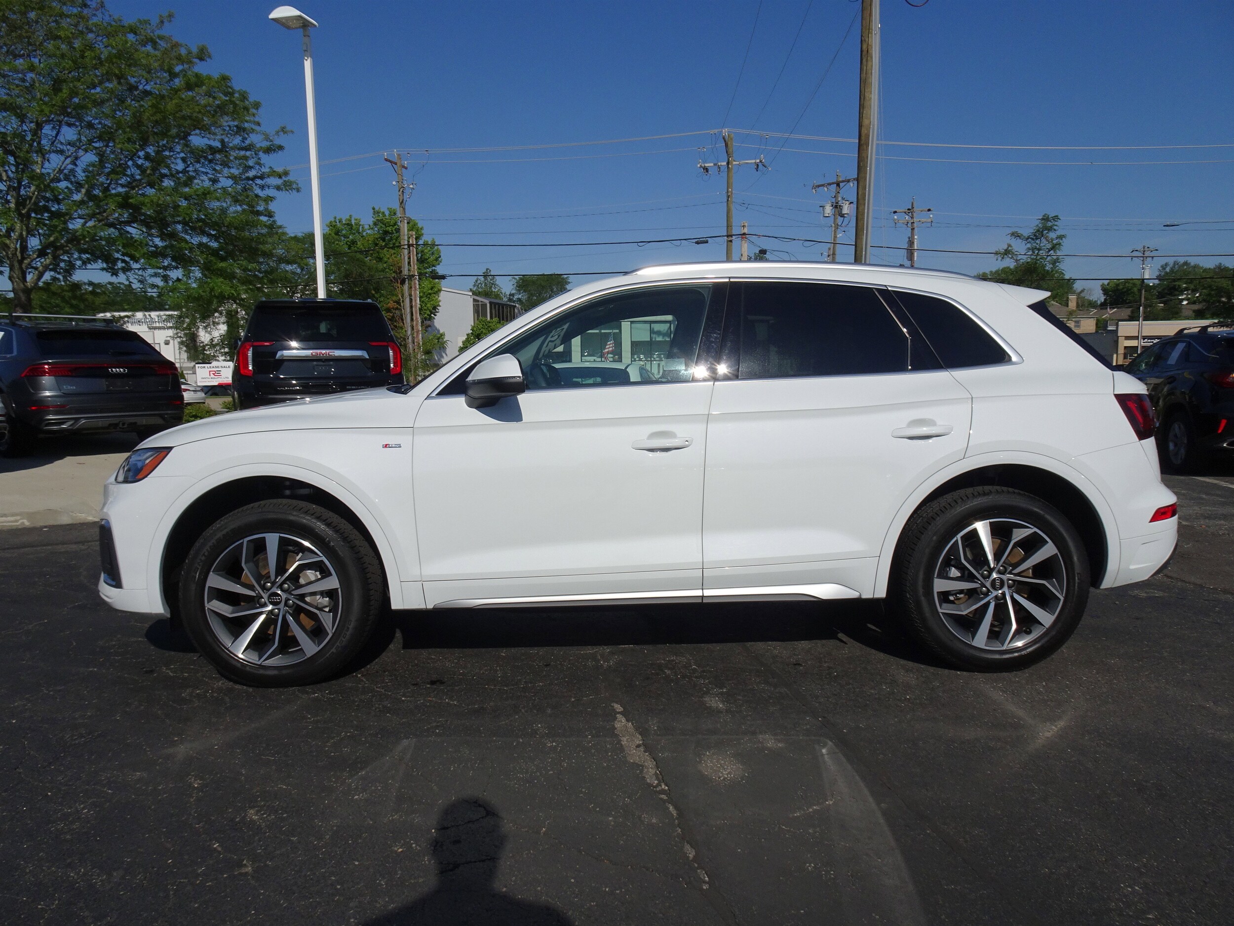 2023 Audi Q5 S line Premium Plus photo 2