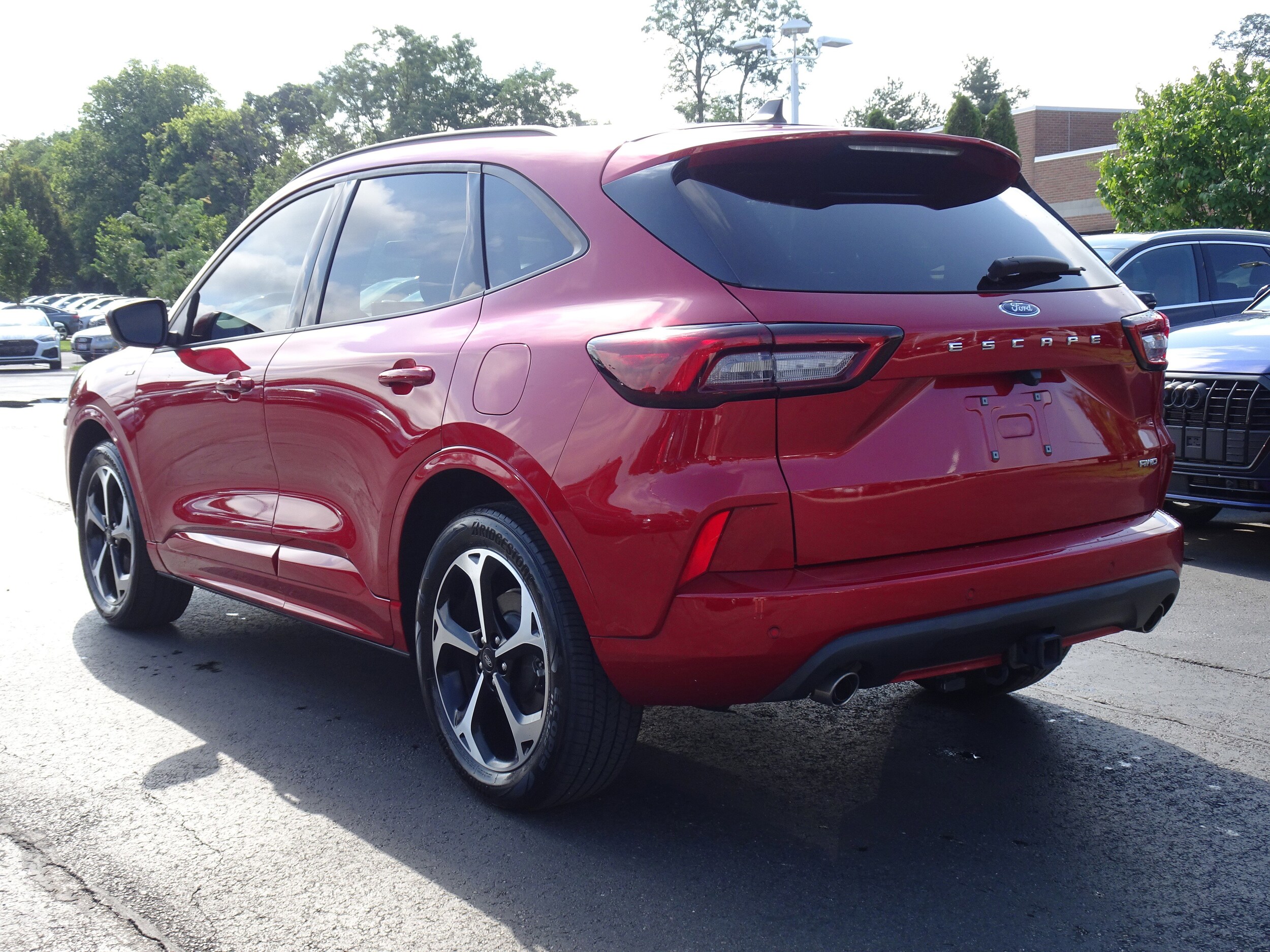 2023 Ford Escape ST-Line Select photo 3