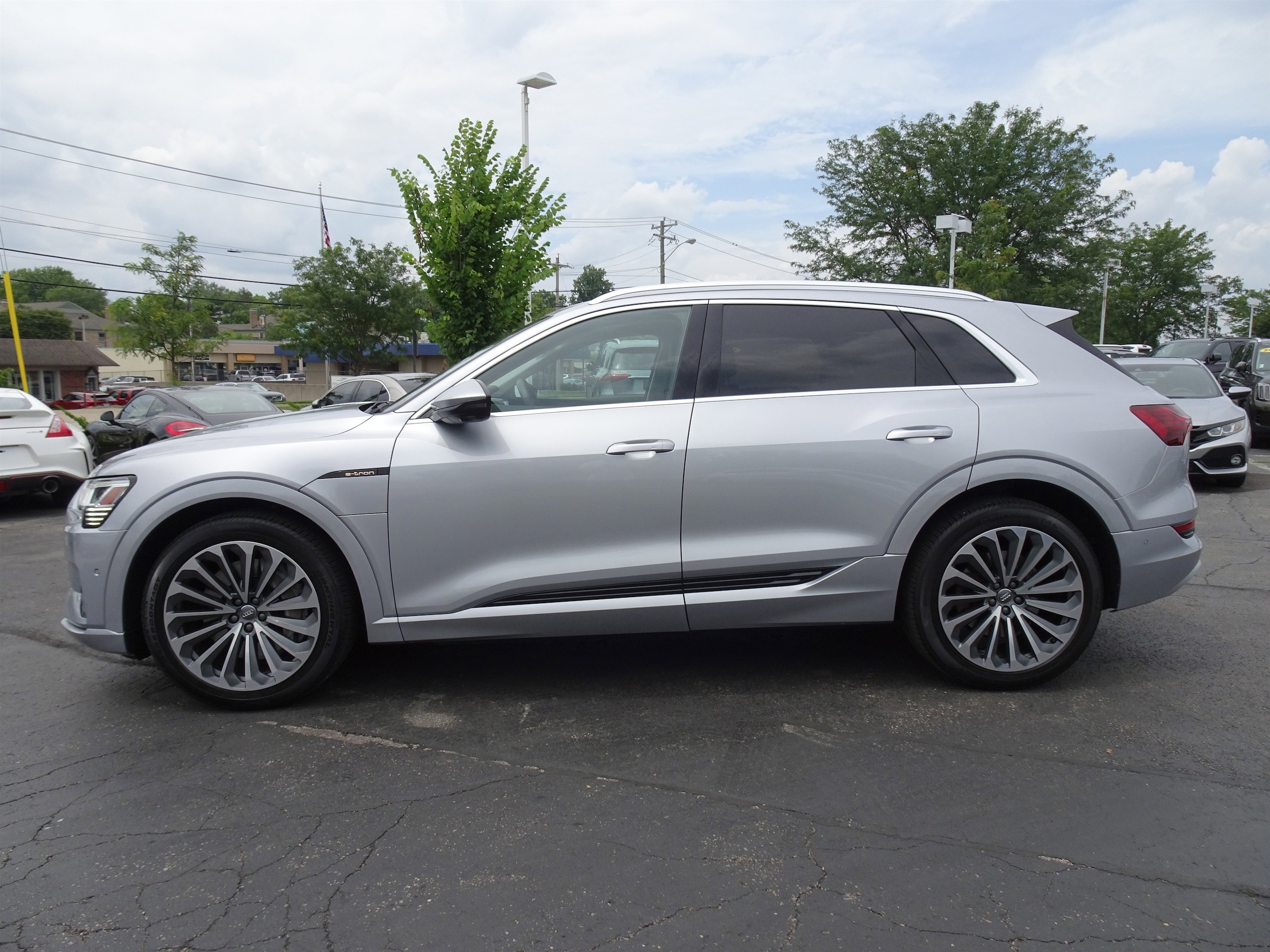 Used 2019 Audi e-tron Prestige with VIN WA1VAAGE9KB022588 for sale in Cincinnati, OH