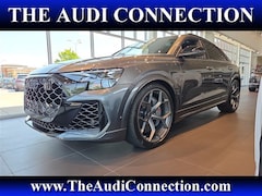 2025 Audi RS Q8 SUV performance