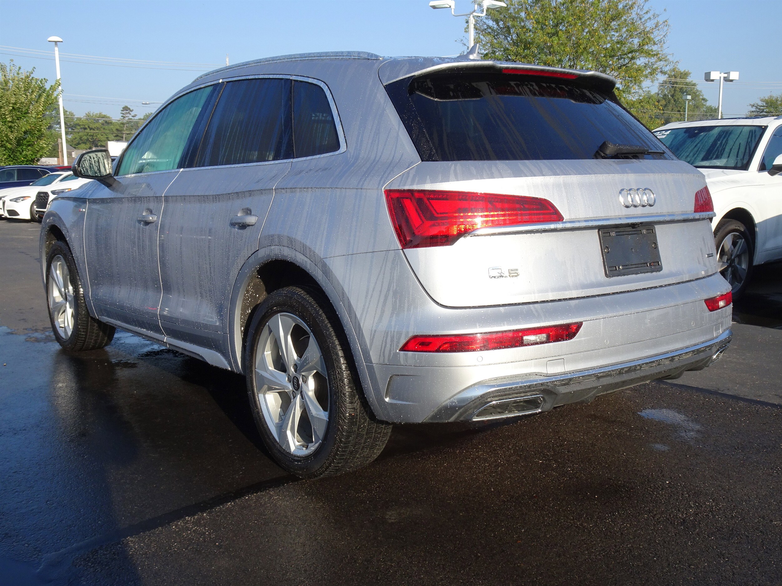 2023 Audi Q5 S line Premium Plus photo 3