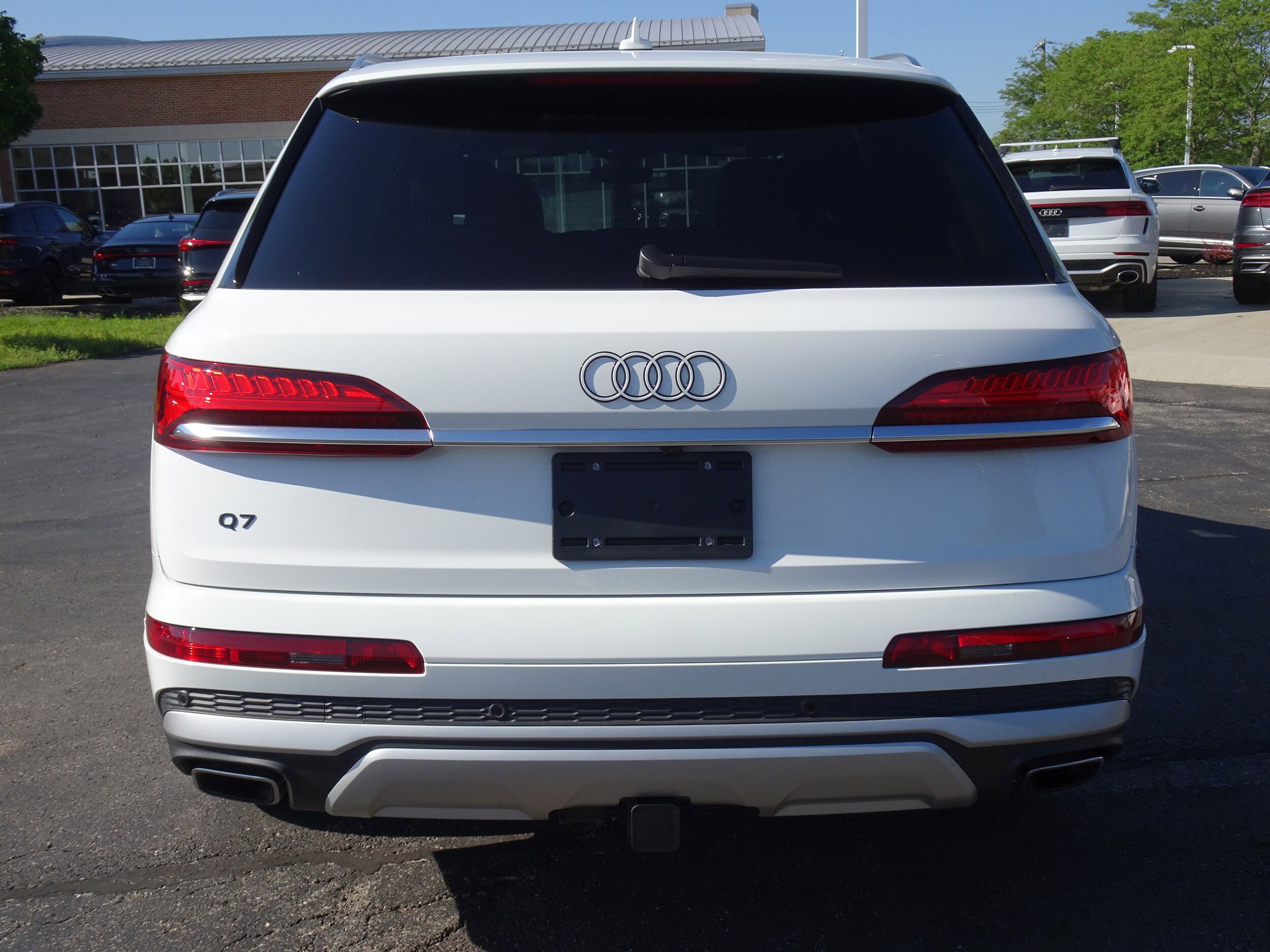 2025 Audi Q7 Premium photo 4