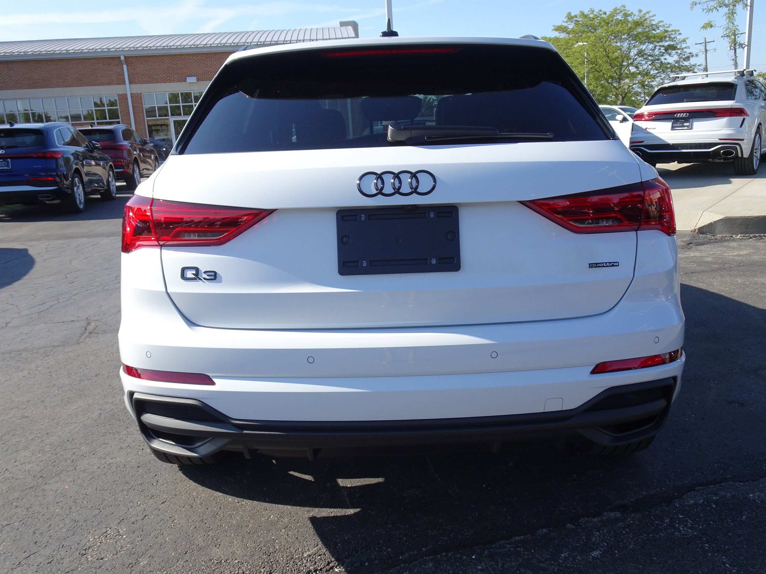2025 Audi Q3 45 TFSI S line Premium Plus photo 4