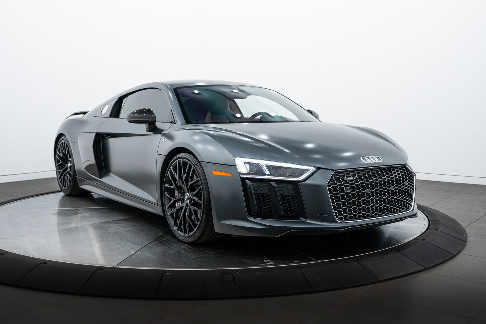 Used 2017 Audi R8 Base with VIN WUAKBAFX6H7902462 for sale in Highland Park, IL