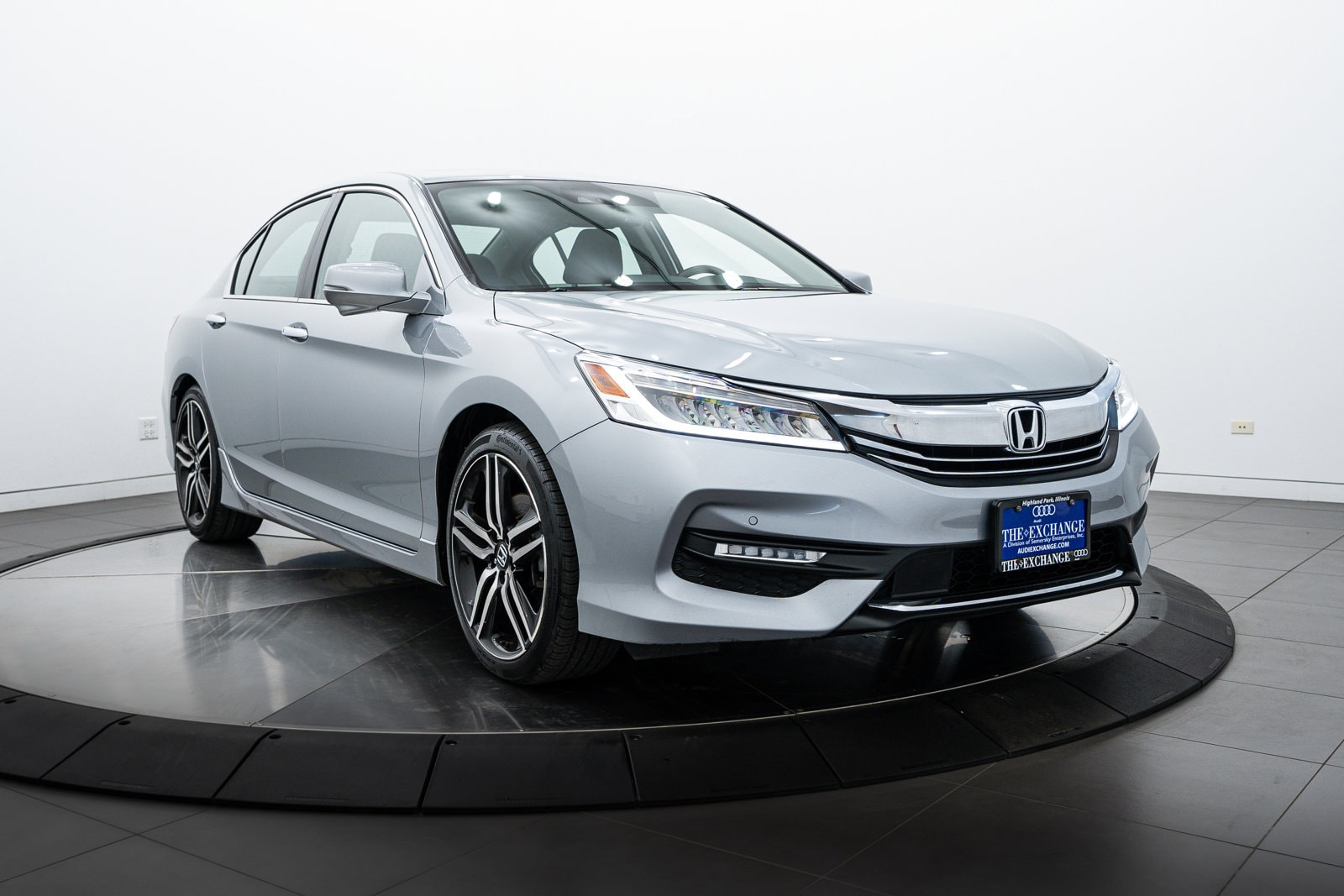 Used 2017 Honda Accord Touring with VIN 1HGCR3F91HA012787 for sale in Highland Park, IL
