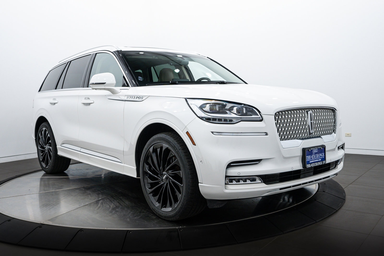 Used 2022 Lincoln Aviator Reserve with VIN 5LM5J7XC4NGL02569 for sale in Highland Park, IL