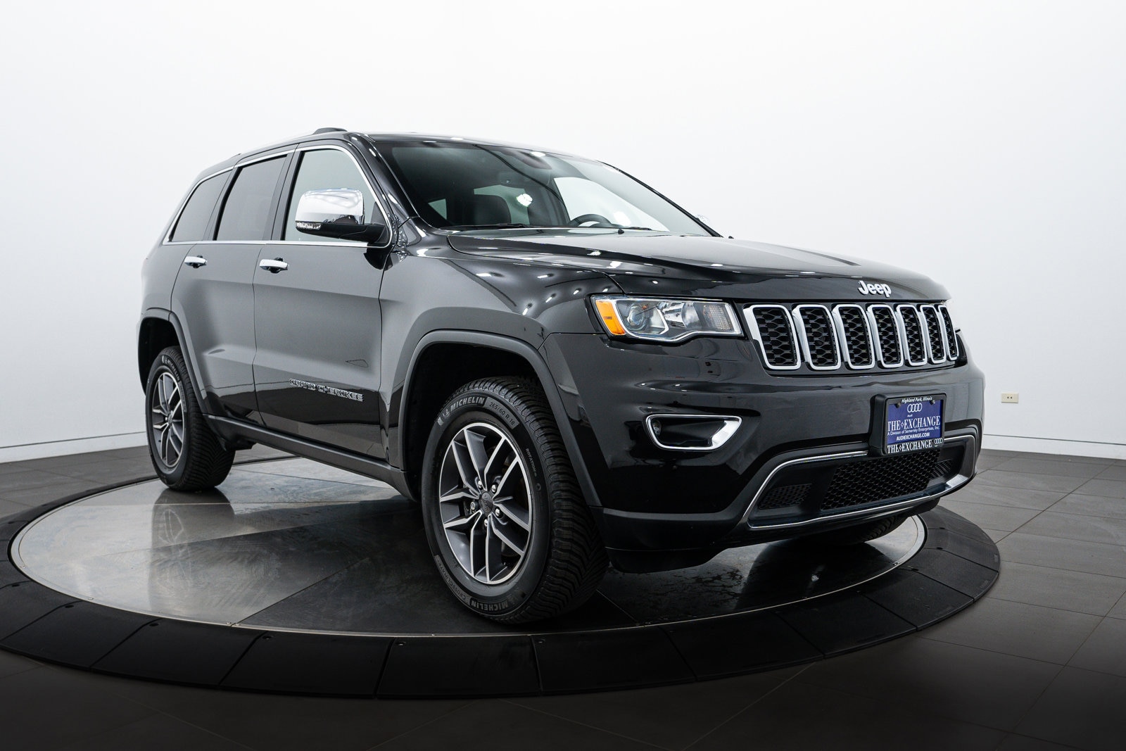 Used 2021 Jeep Grand Cherokee Limited with VIN 1C4RJFBG8MC774485 for sale in Highland Park, IL