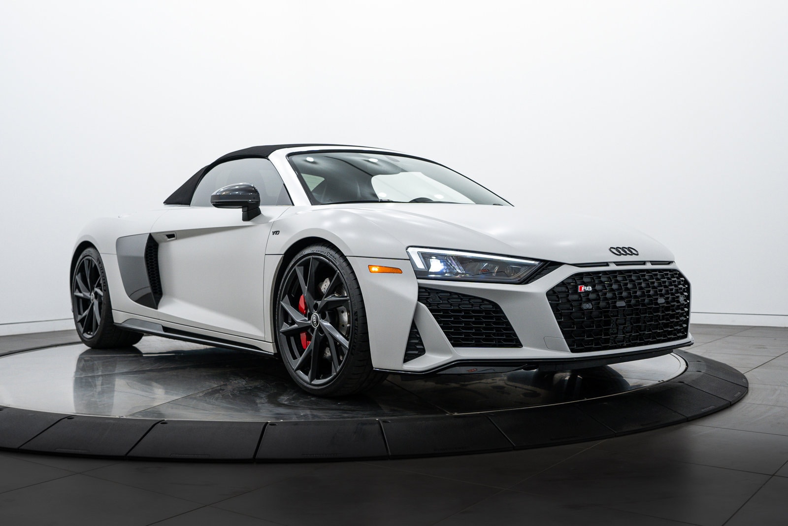 Used 2023 Audi R8 Performance with VIN WUACECFX8P7902047 for sale in Highland Park, IL