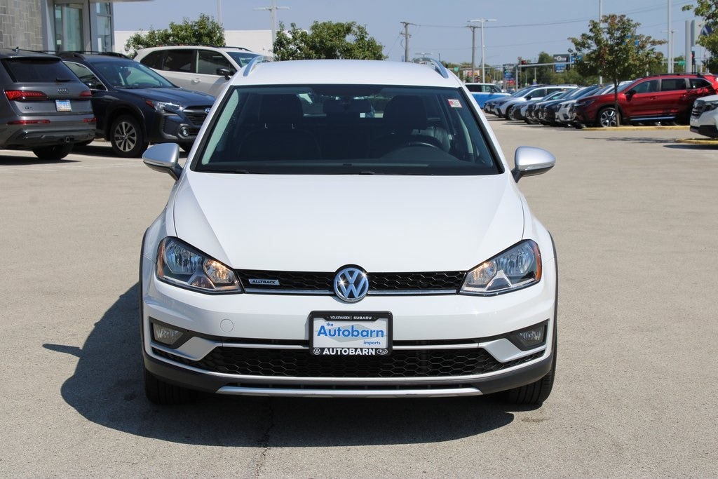 Used 2017 Volkswagen Golf Alltrack Alltrack SE with VIN 3VWH17AU8HM526750 for sale in Countryside, IL