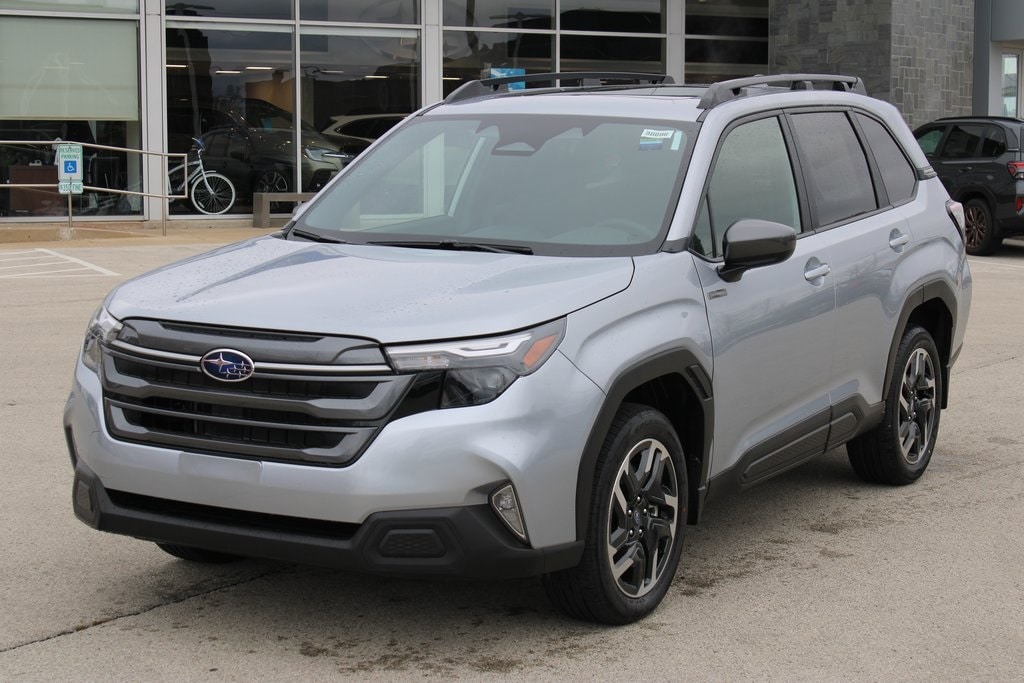 2025 Subaru Forester Premium's photo