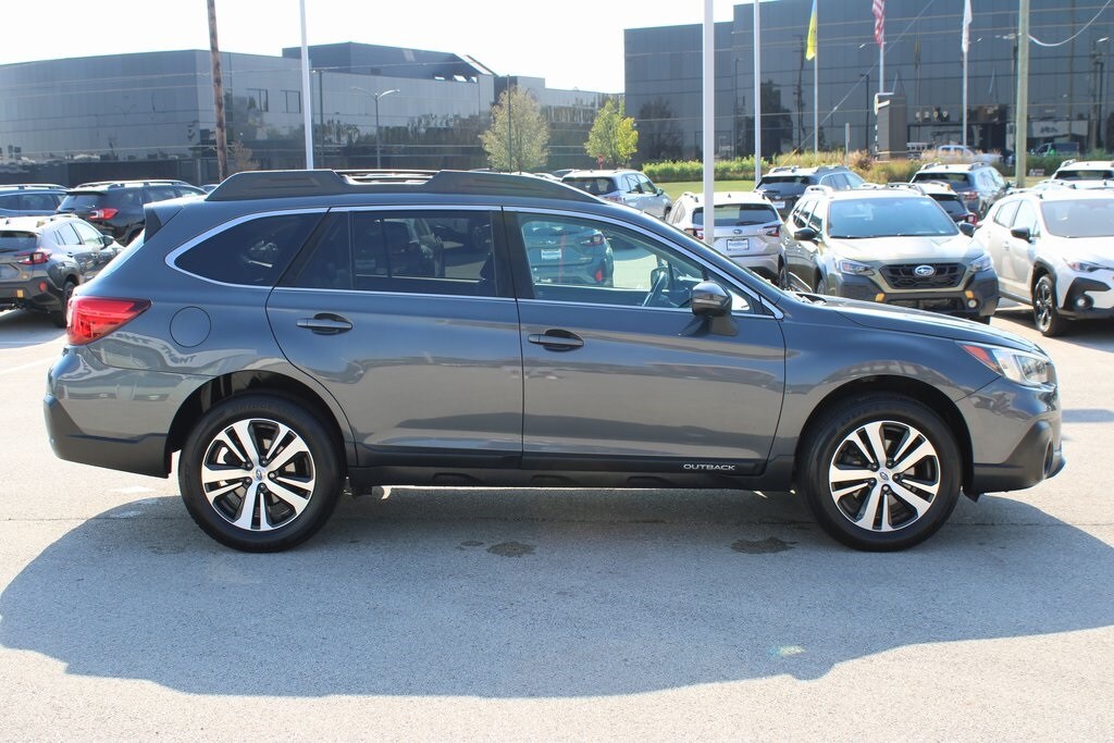 2019 Subaru Outback 2.5i Limited photo 4