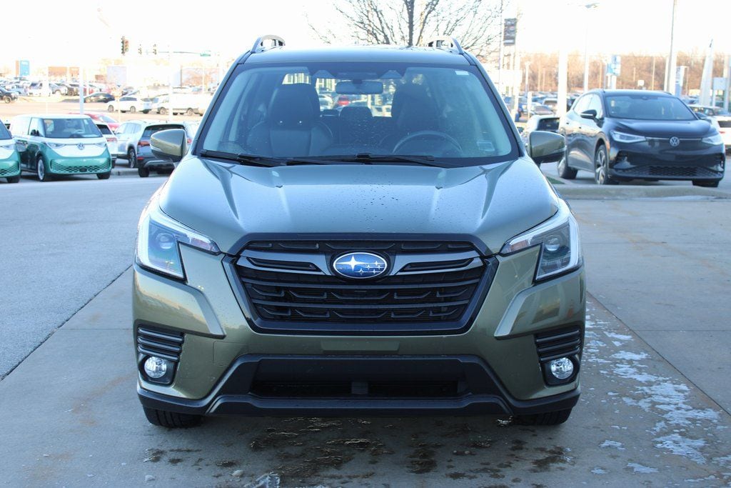Used 2023 Subaru Forester Limited SUV