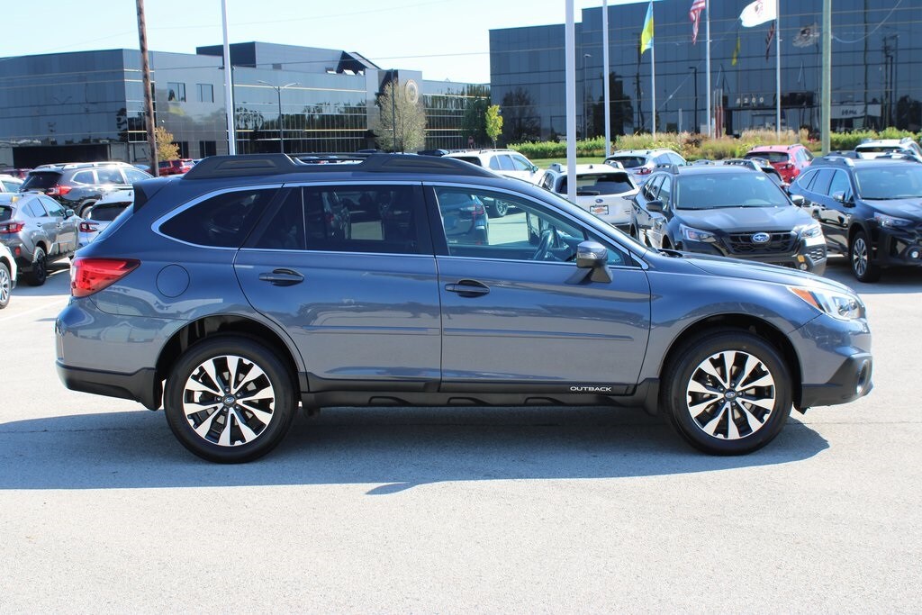 2016 Subaru Outback 2.5i Limited photo 4