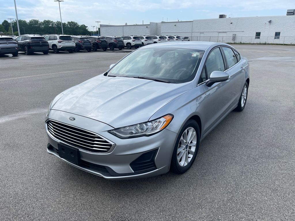 2020 Ford Fusion SE FWD's photo