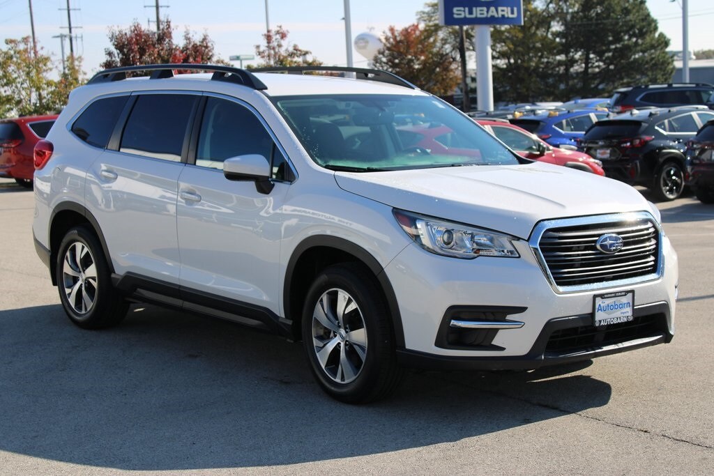 2019 Subaru Ascent Premium photo 3