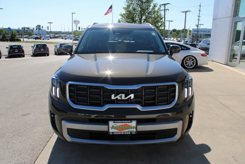 Used 2023 Kia Telluride S with VIN 5XYP64GC7PG379846 for sale in Countryside, IL