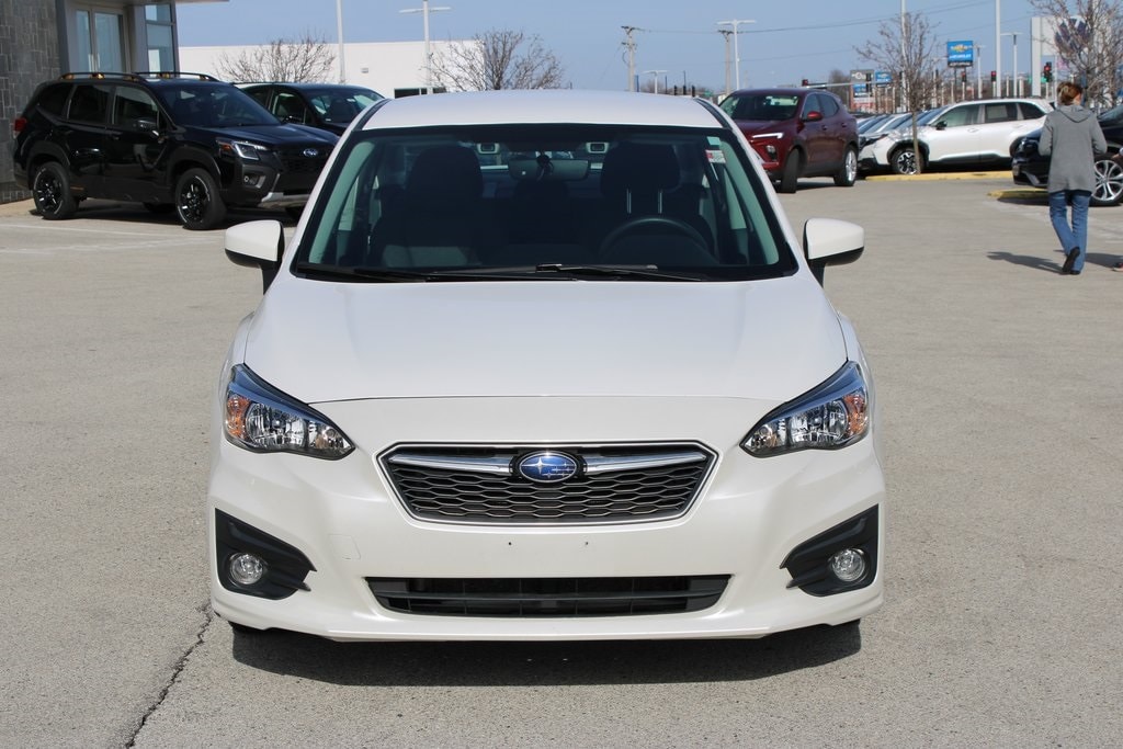 Used 2017 Subaru Impreza Premium with VIN 4S3GKAD65H3613738 for sale in Countryside, IL