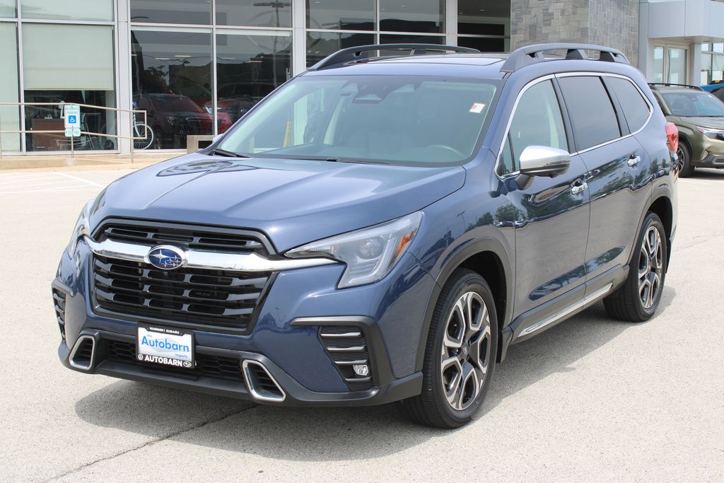 2023 Subaru Ascent Touring's photo