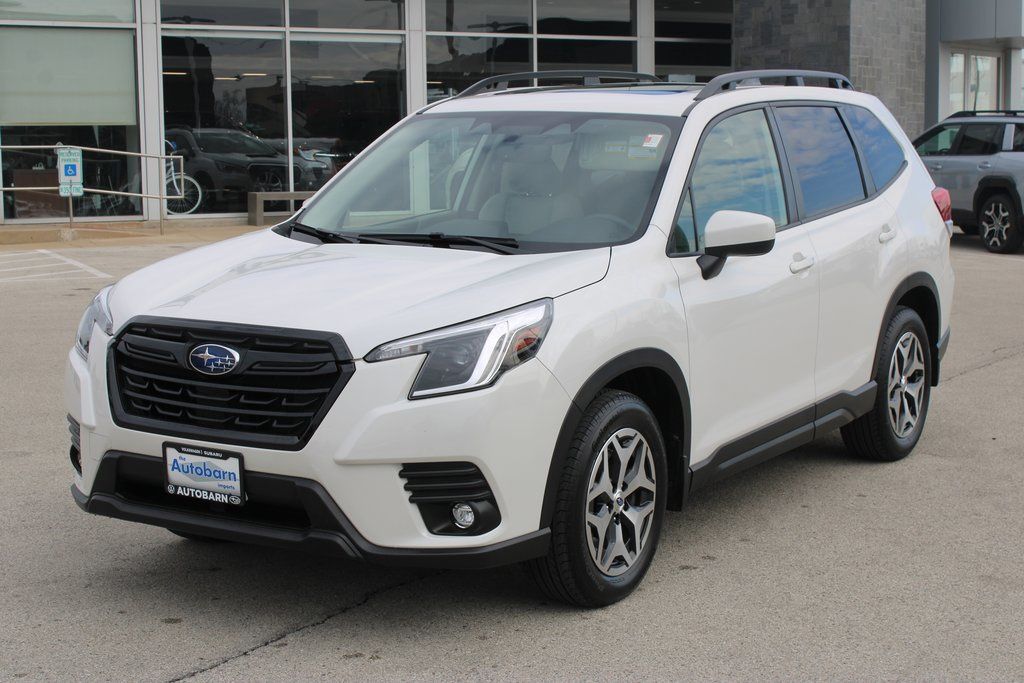 2024 Subaru Forester Premium's photo