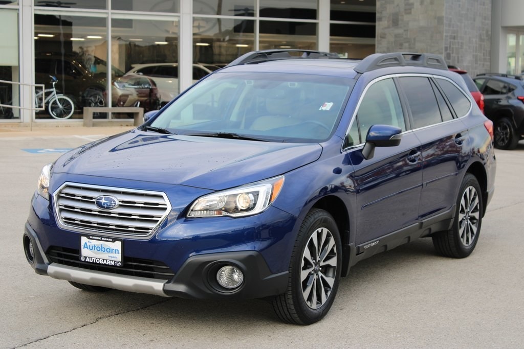2016 Subaru Outback Limited's photo