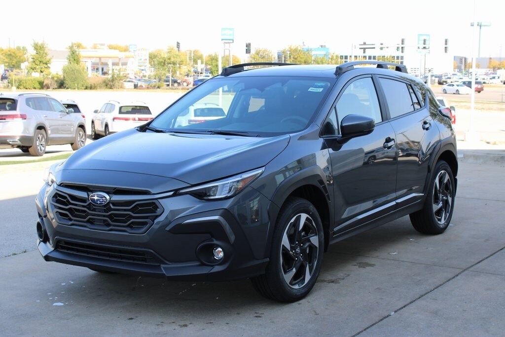 2025 Subaru Crosstrek Limited photo 2