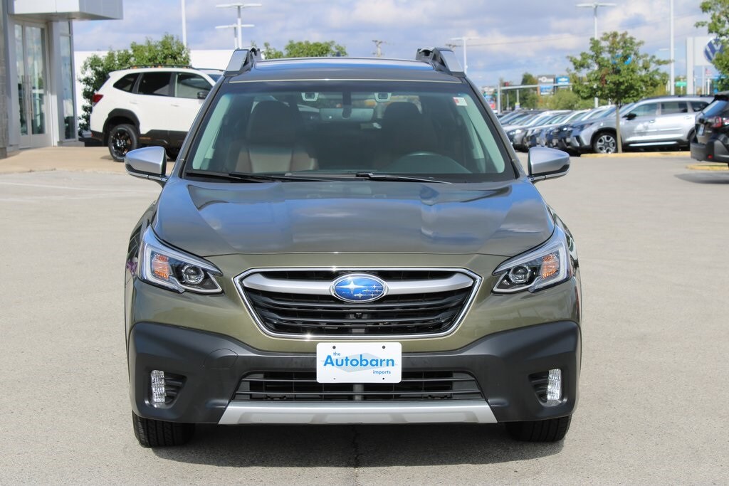 2022 Subaru Outback Touring XT photo 2