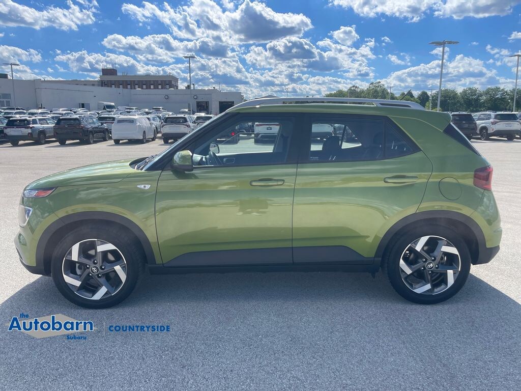 Used 2023 Hyundai Venue SEL SUV