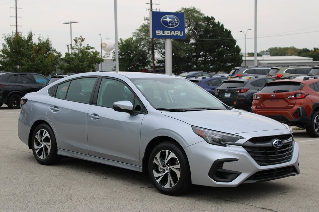 2025 Subaru Legacy Premium photo 3